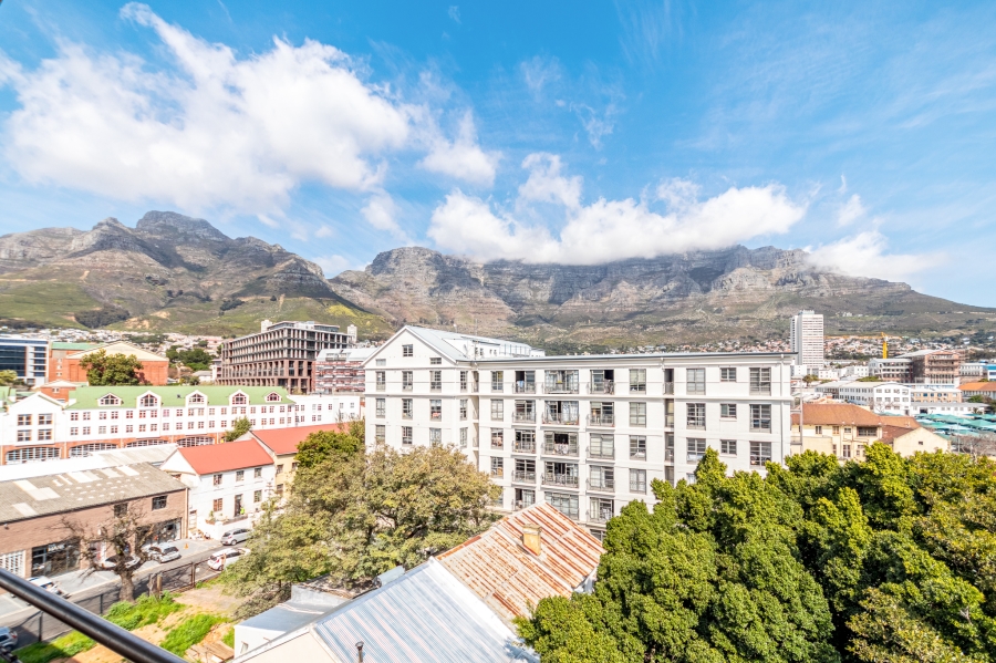 2 Bedroom Property for Sale in Cape Town City Centre Western Cape